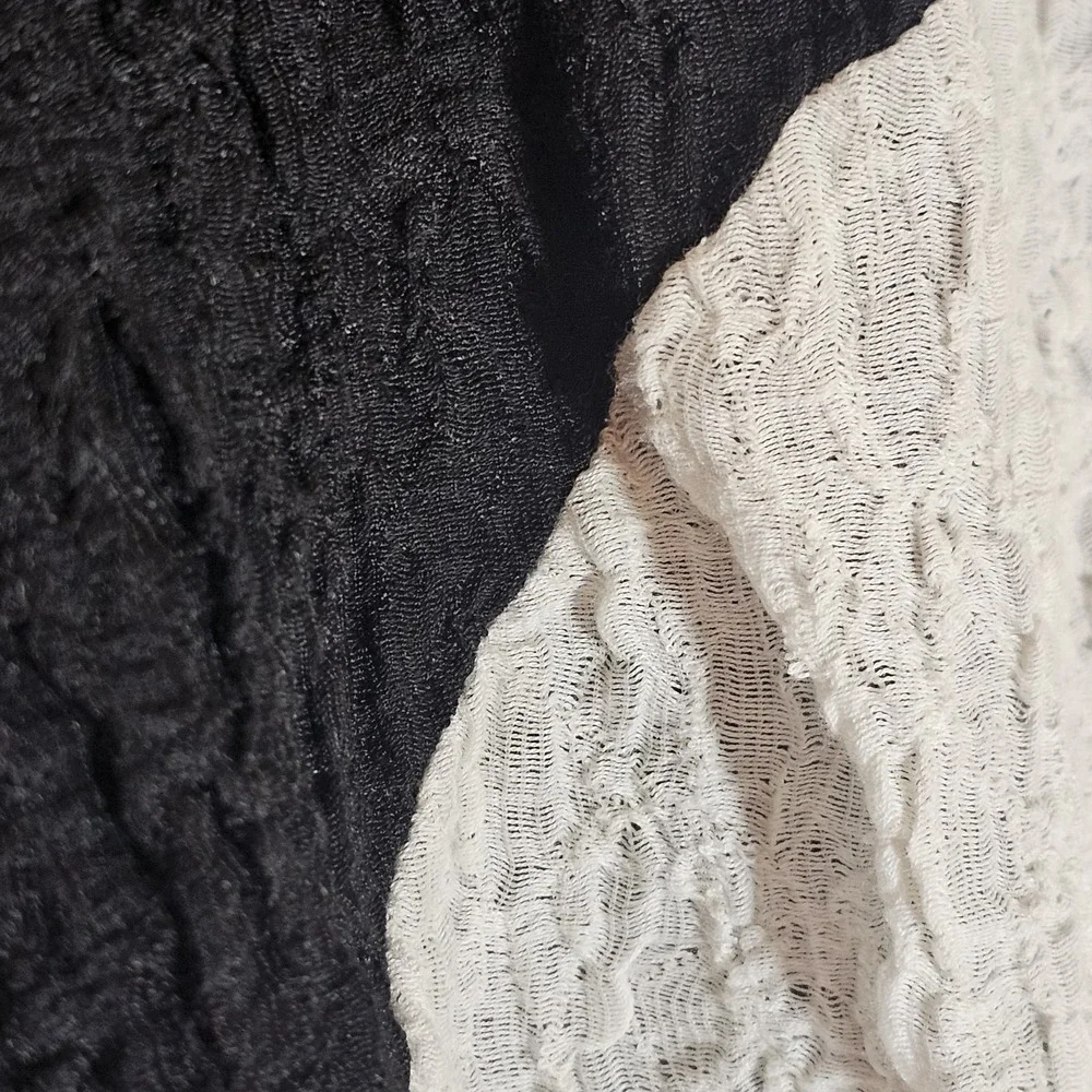 IC by Connie K Top Womens 2X Black White Guaze Art to Wear Blouse Lagenlook Boxy - Picture 9 of 15